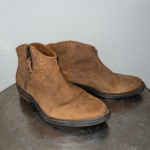 OTBT Women's Trek Booties. Size 9.5 - Picture 2 of 7